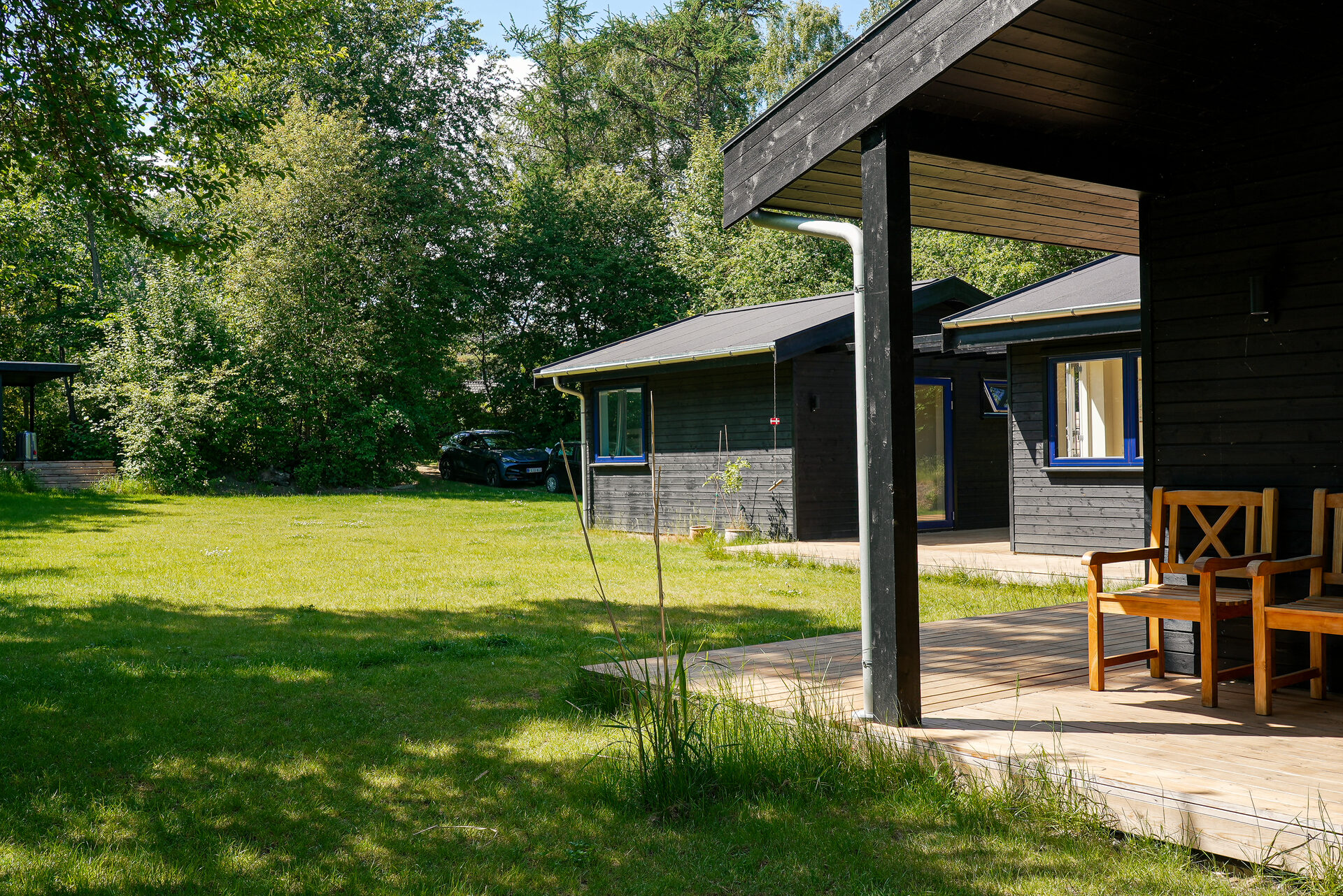 HNV7 — sommerhus set udefra, fuld facade